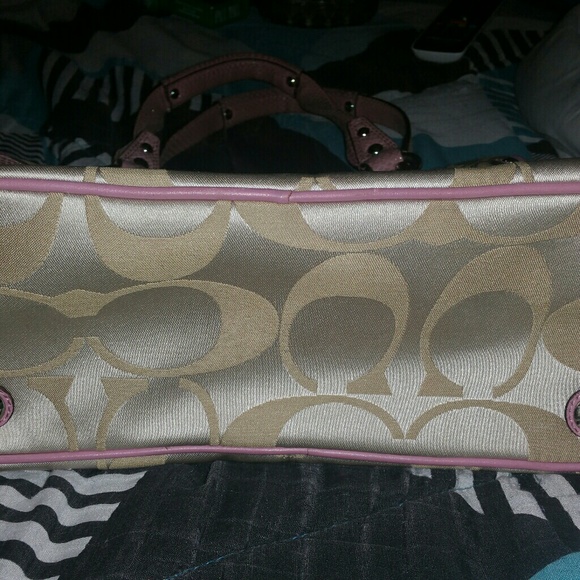 BEAUTIFUL COACH SATCHEL - Picture 3 of 8